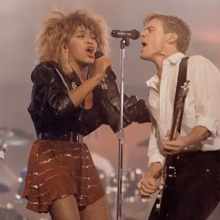 Bryan Adams y Tina Turner - Legendarios artistas del rock y pop