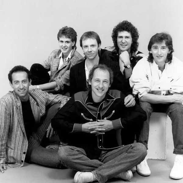 Dire Straits - Legendaria banda británica de rock formada en Londres en 1977, liderada por el virtuoso guitarrista Mark Knopfler